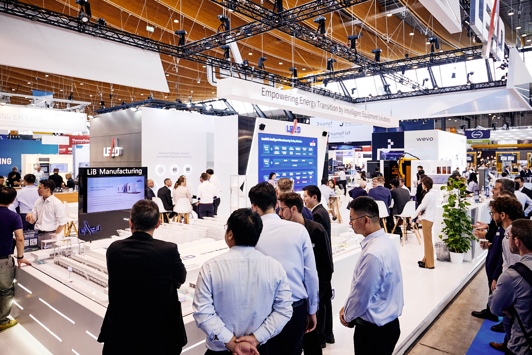 /uploads/image/2024/07/08/1720402006206408/240619_LEAD_Messe_CV_4822_web.jpg 240619_LEAD_Messe_CV_4822_web.jpg