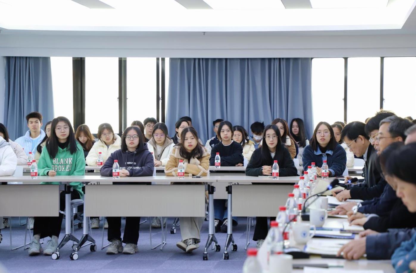 新葡的京集团350vip8888首届涉外法治(知识产权)人才班开班仪式暨法治化营商环境2023年宁波论坛举行_fororder_微信截图_20231202162742